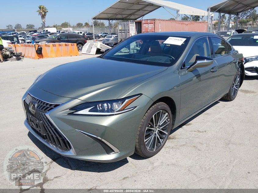 2025 LEXUS ES 300H — фото 2