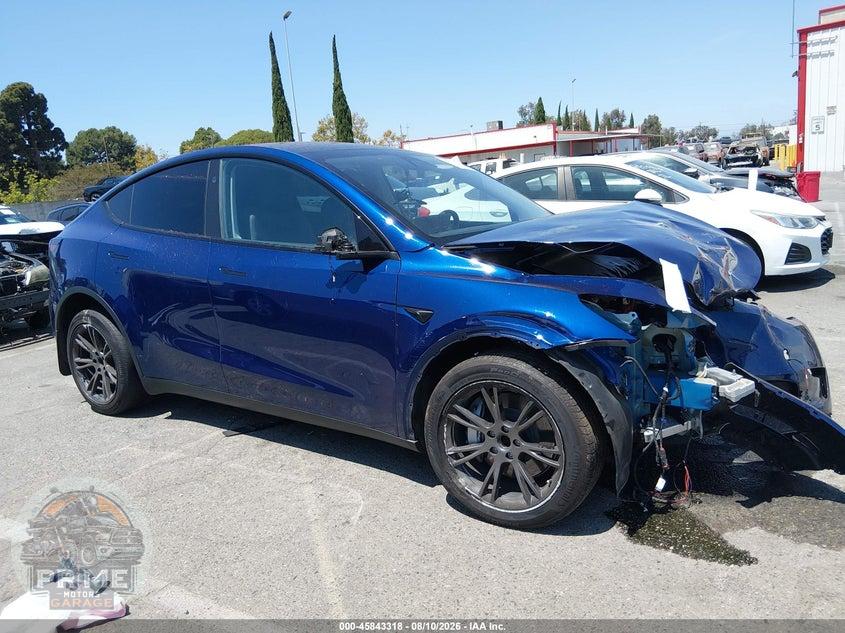 2025 TESLA MODEL Y LONG RANGE DUAL MOTOR REAR-WHEEL DRIVE — фото 13