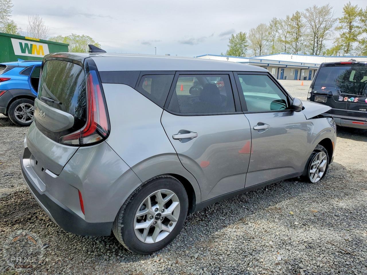 2025 KIA SOUL — фото 3
