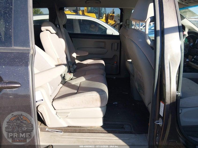 2018 KIA SEDONA LX — фото 8