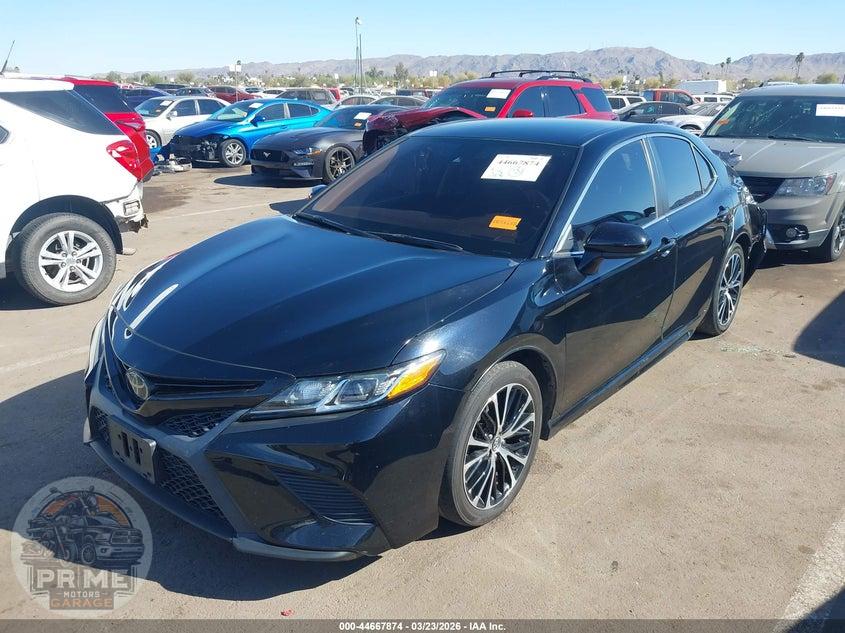 2019 TOYOTA CAMRY SE — фото 2