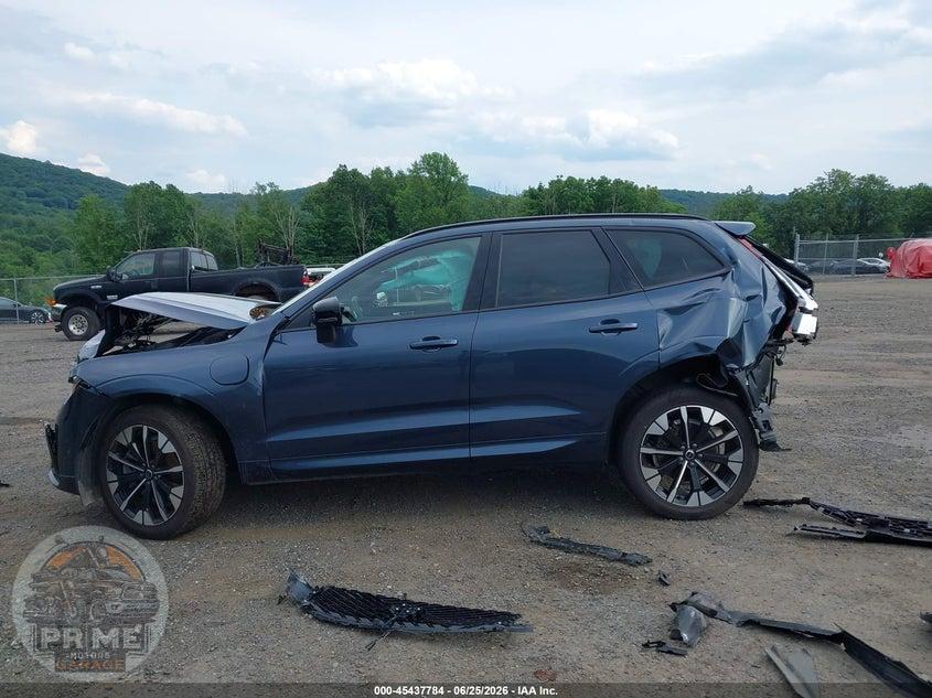 2026 VOLVO XC60 PLUG-IN HYBRID PLUS, T8 AWD ELECTRIC/GASOLINE, DARK — фото 15