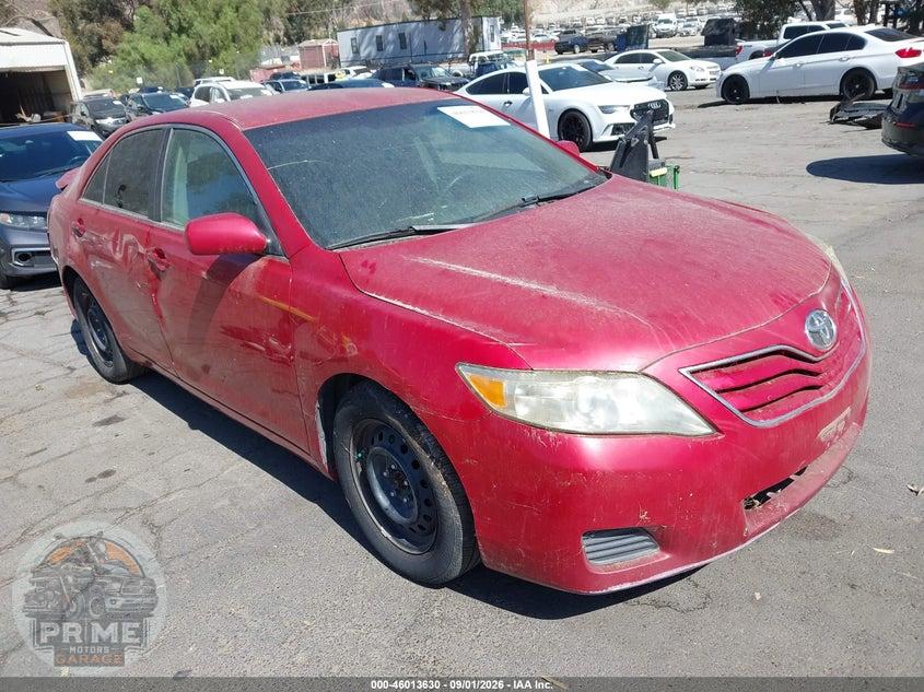 2010 TOYOTA CAMRY LE — фото 1