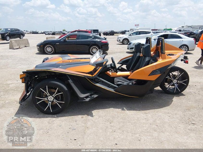 2015 POLARIS SLINGSHOT — фото 13