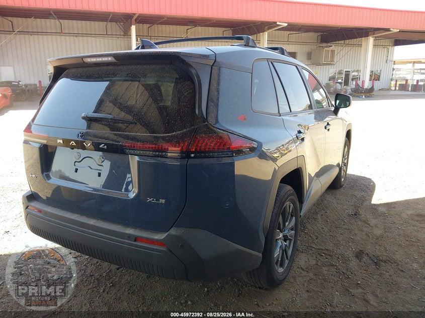2026 TOYOTA RAV4 XLE PREMIUM — фото 4