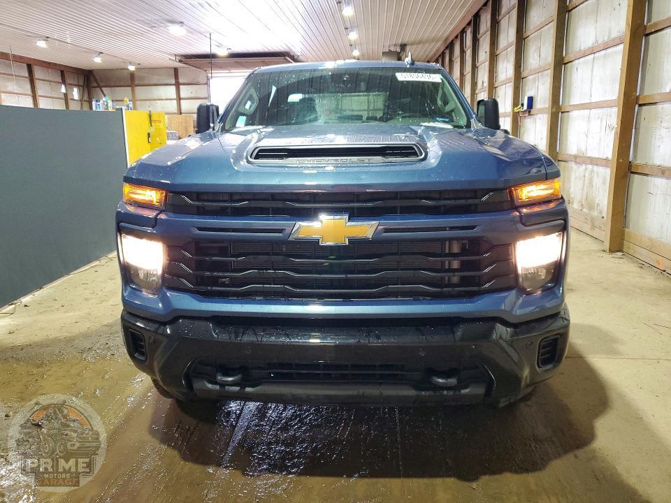 2026 CHEVROLET SILVERADO — фото 5
