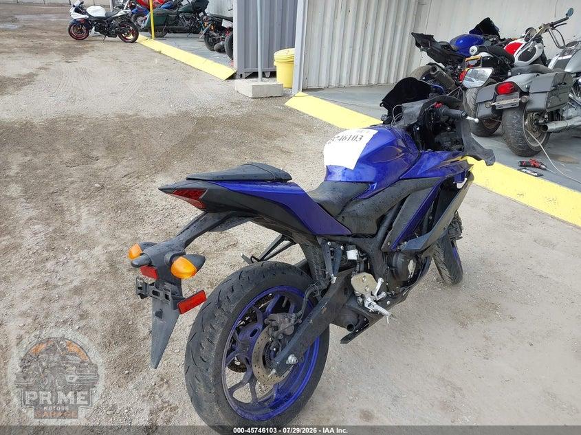 2023 YAMAHA YZFR3 A — фото 4