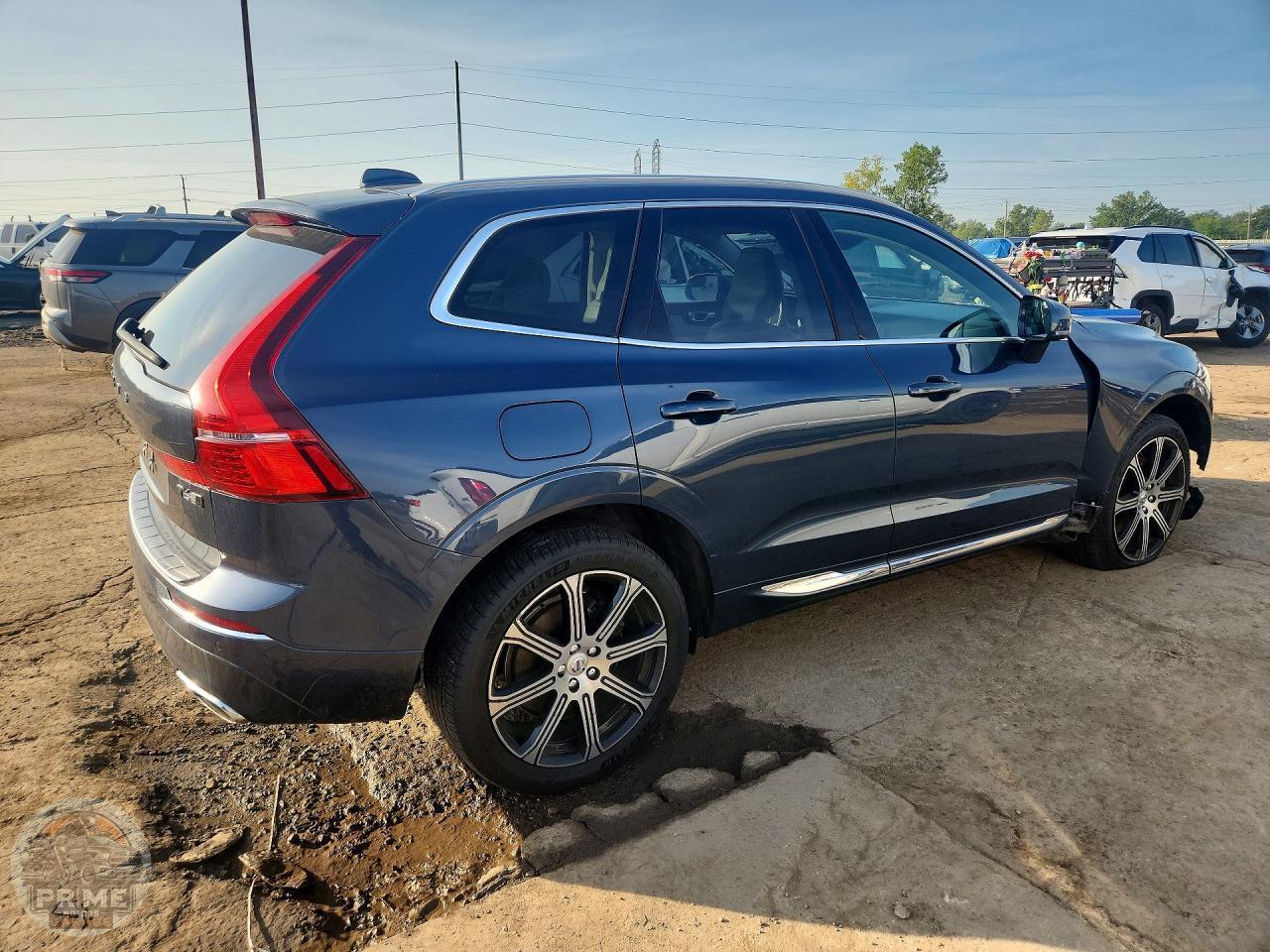 2020 VOLVO XC60 — фото 3