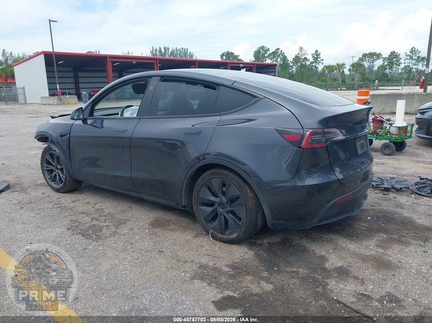 2025 TESLA MODEL Y LONG RANGE DUAL MOTOR REAR-WHEEL DRIVE — фото 3