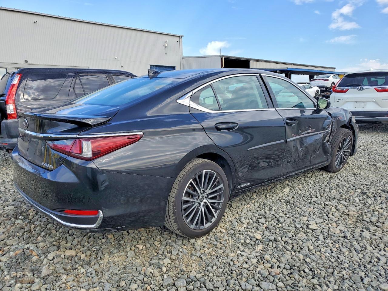 2022 LEXUS ES — фото 3