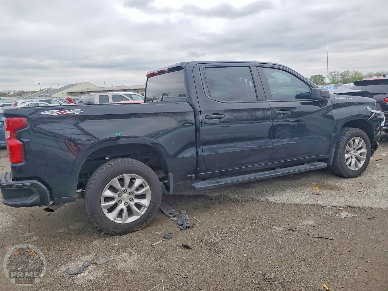 2021 CHEVROLET SILVERADO — фото 3