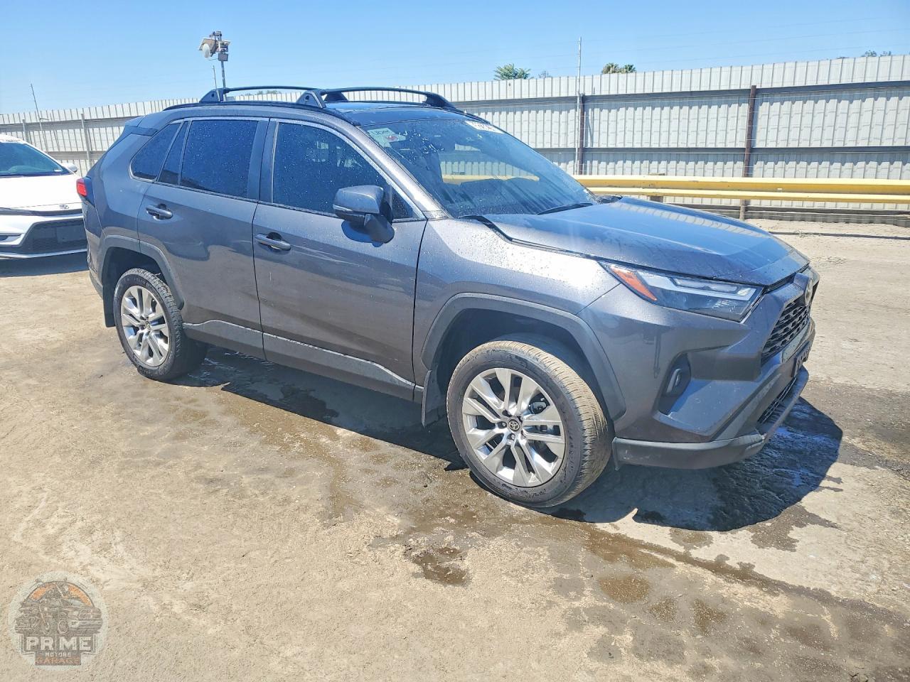 2025 TOYOTA RAV4 — фото 4
