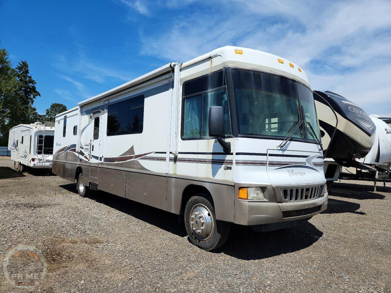 2005 WINNEBAGO VOYAGE — фото 1