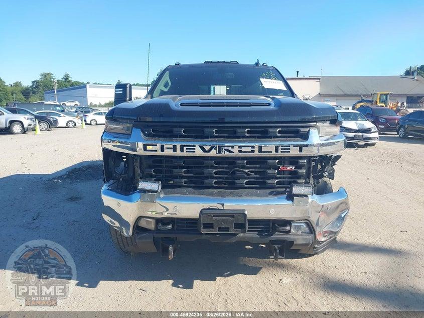 2023 CHEVROLET SILVERADO 3500HD 4WD  LONG BED LT — фото 17