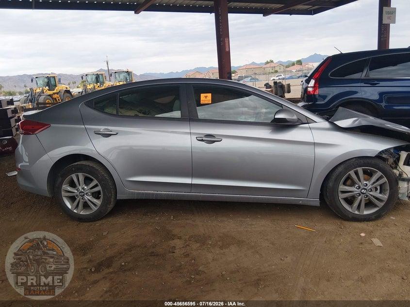 2017 HYUNDAI ELANTRA SE — фото 12