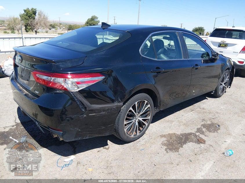 2019 TOYOTA CAMRY SE — фото 4