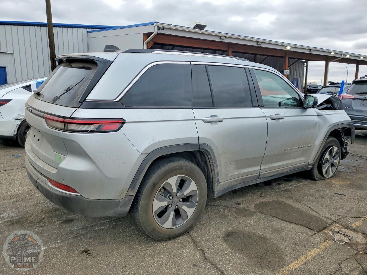 2022 JEEP GRAND CHEROKEE — фото 3