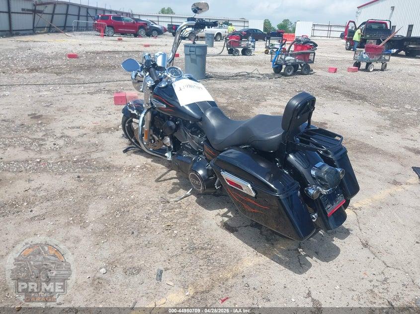 2013 HARLEY-DAVIDSON FLD SWITCHBACK — фото 3