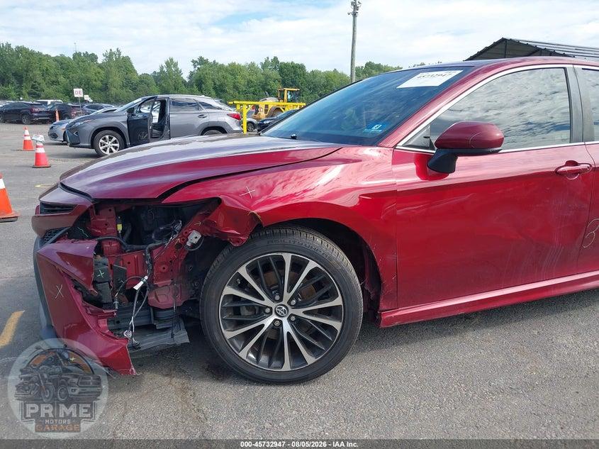 2018 TOYOTA CAMRY SE — фото 6
