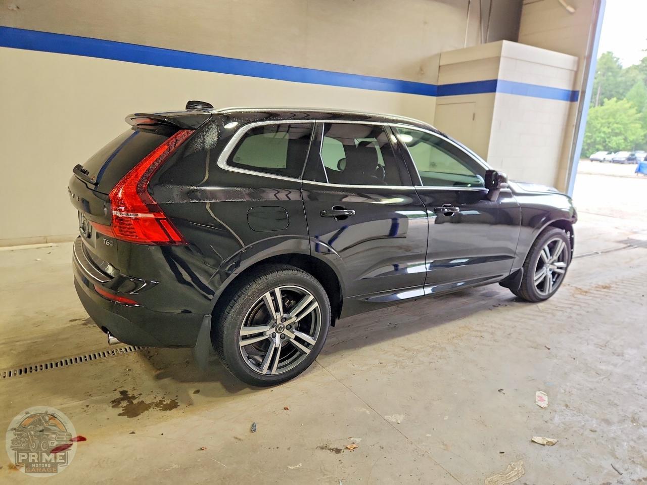 2021 VOLVO XC60 — фото 3