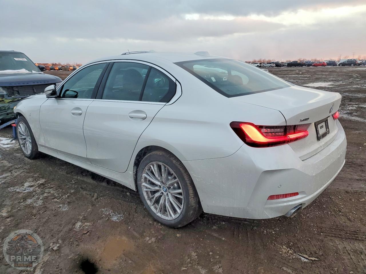 2024 BMW 3 SERIES — фото 2