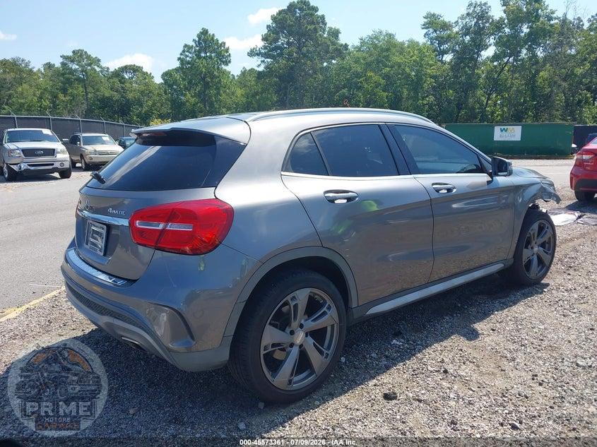 2015 MERCEDES-BENZ GLA 250 4MATIC — фото 4
