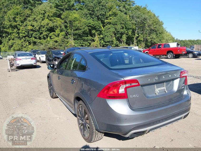 2016 VOLVO S60 CROSS COUNTRY T5 PLATINUM — фото 3