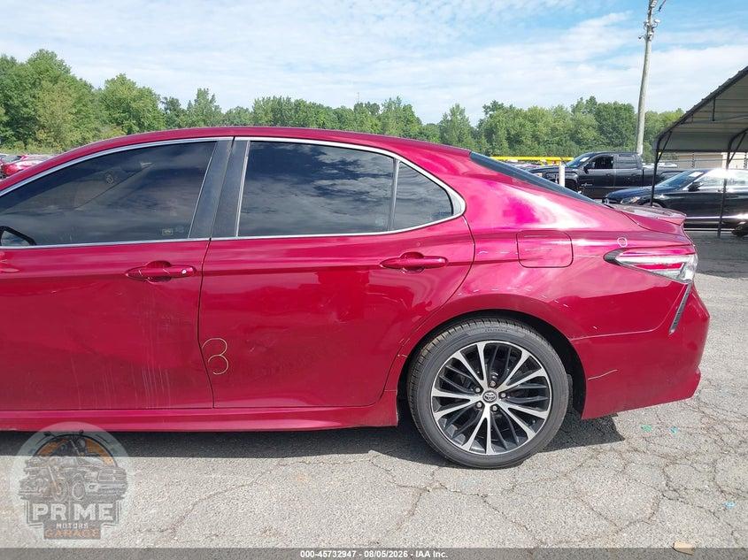 2018 TOYOTA CAMRY SE — фото 17