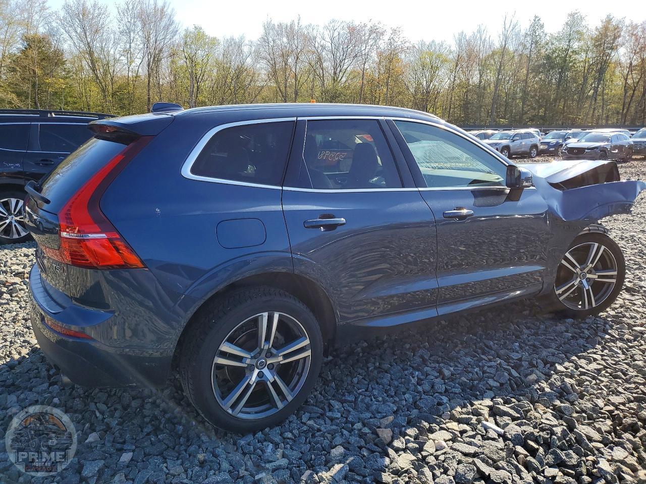 2021 VOLVO XC60 — фото 3