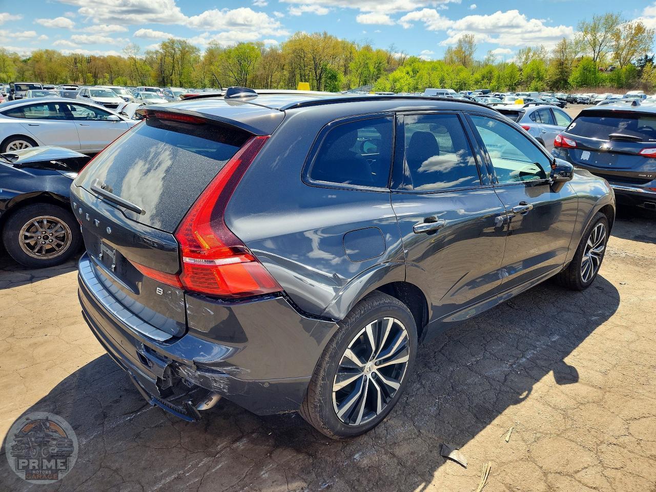 2024 VOLVO XC60 — фото 3