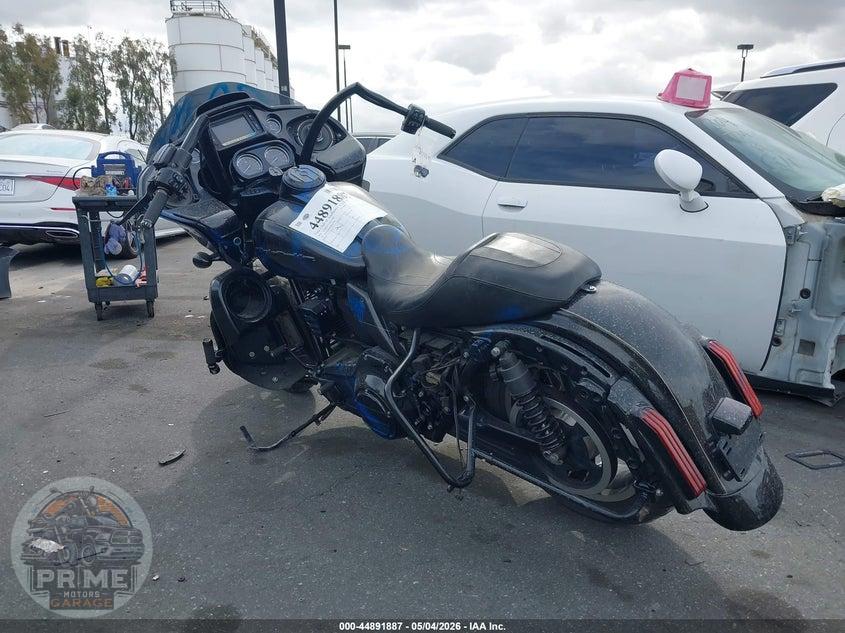 2016 HARLEY-DAVIDSON FLTRX (ROAD GLIDE, ROAD GLIDE CUSTOM) ROAD GLIDE — фото 3