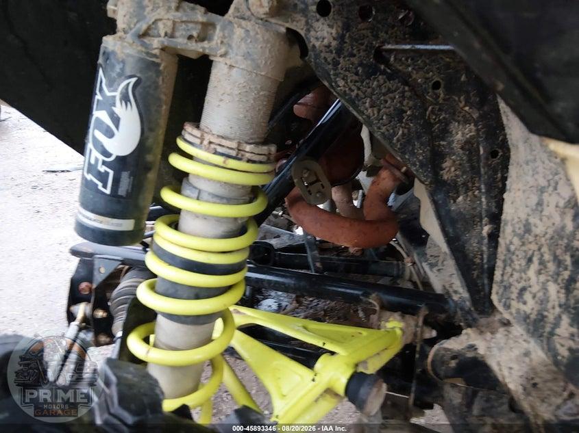 2016 CAN-AM MAVERICK 1000R X DS — фото 8