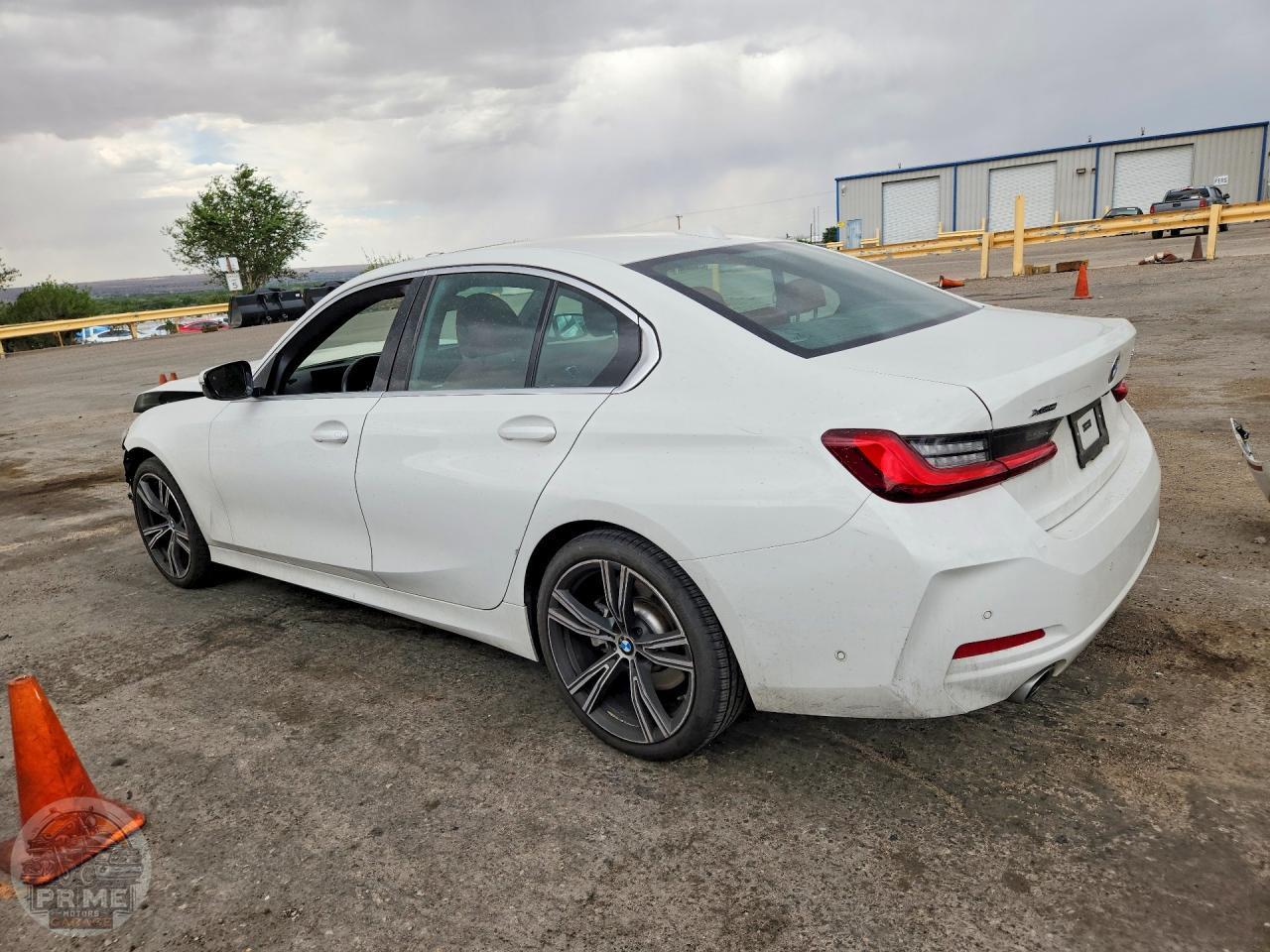 2024 BMW 3 SERIES — фото 2