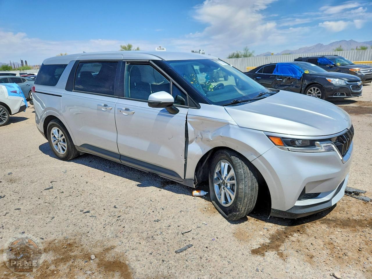 2022 KIA CARNIVAL — фото 4