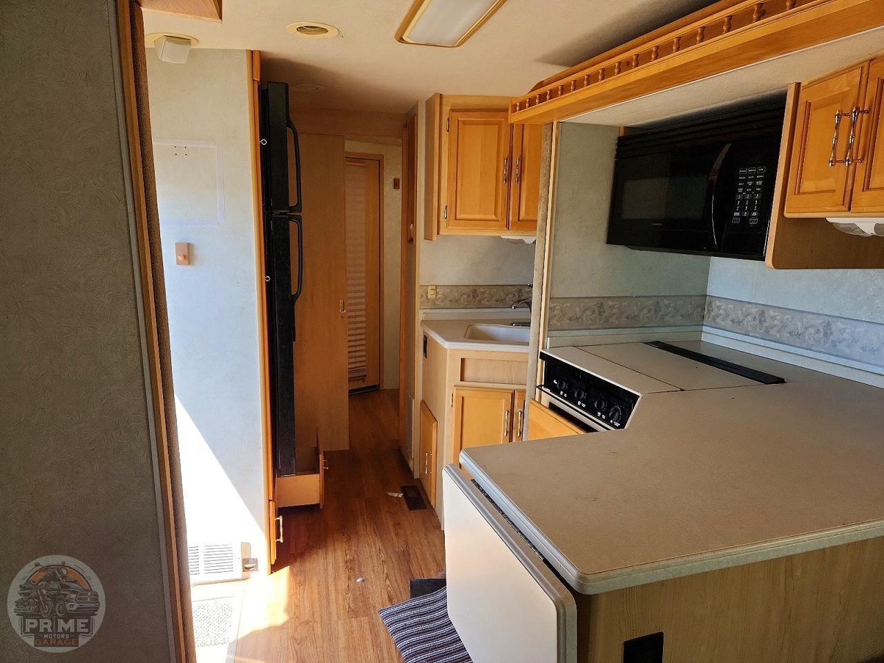2005 WINNEBAGO VOYAGE — фото 29