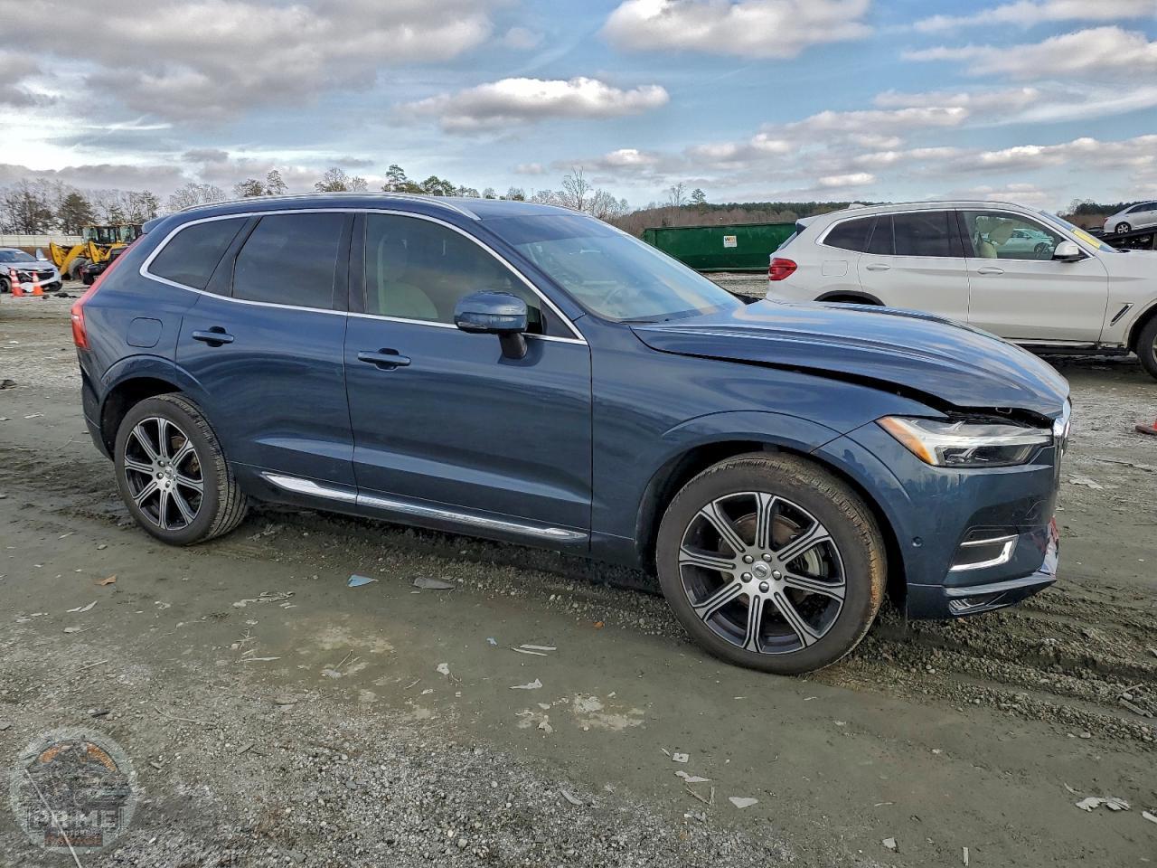 2021 VOLVO XC60 — фото 4