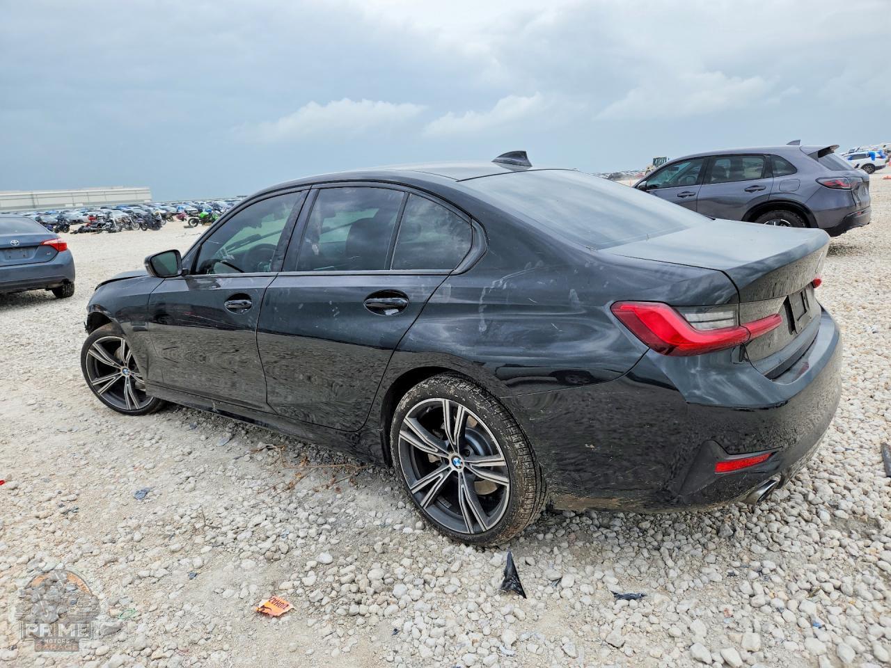 2021 BMW 3 SERIES — фото 2
