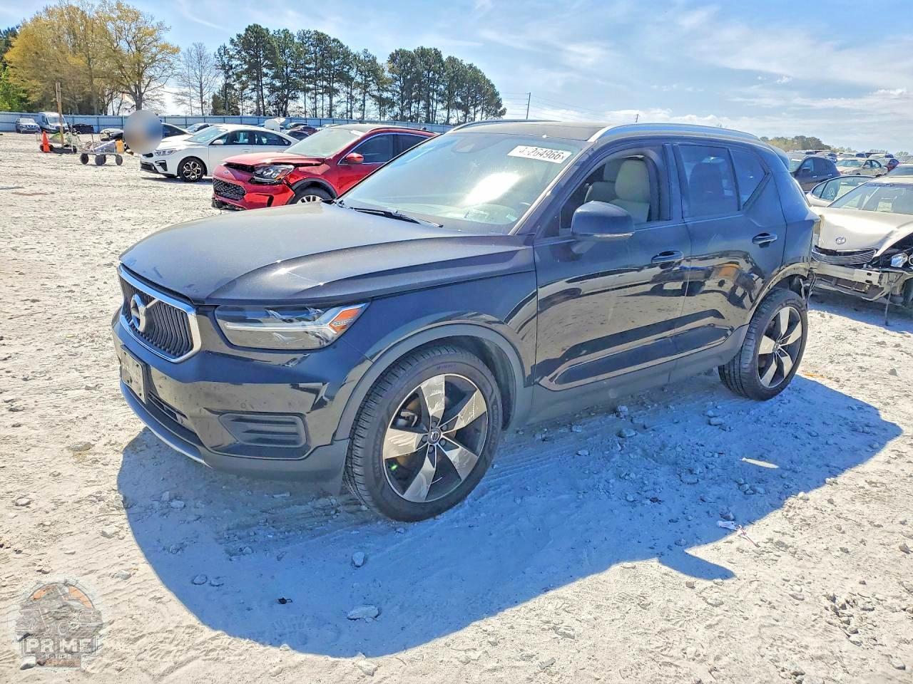 2020 VOLVO XC40 — фото 1