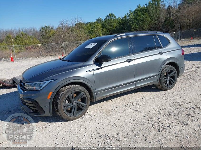 2024 VOLKSWAGEN TIGUAN 2.0T SE R-LINE BLACK — фото 2