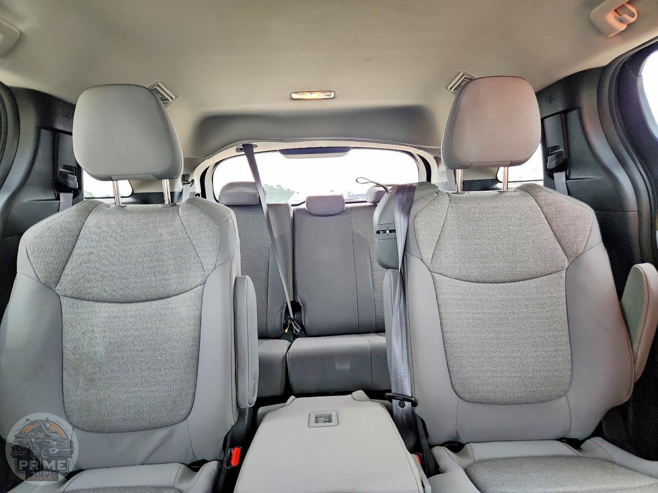 2025 TOYOTA SIENNA — фото 9
