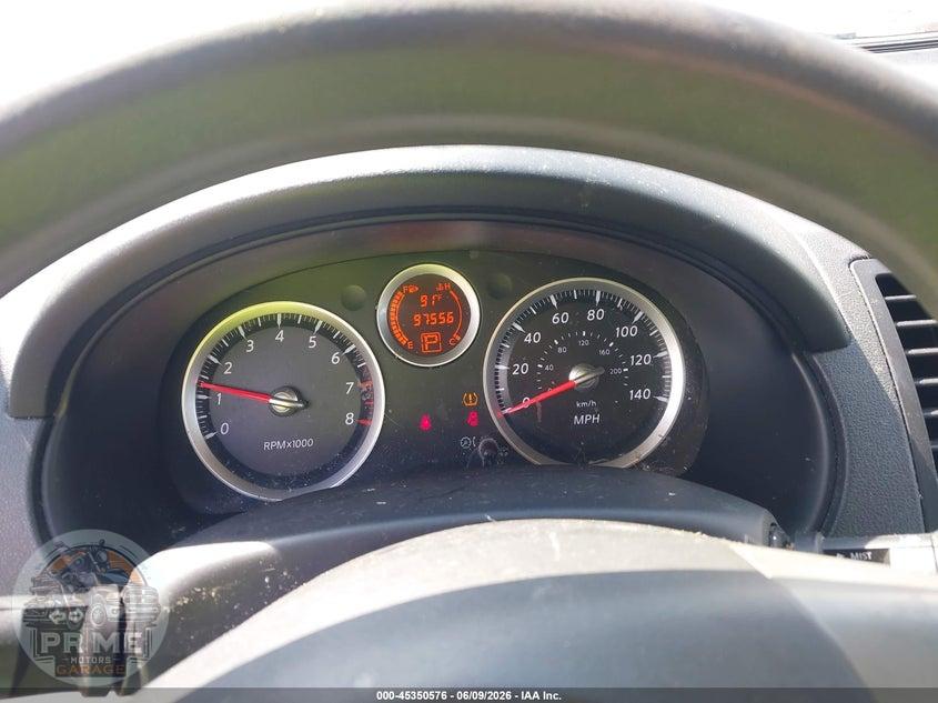 2011 NISSAN SENTRA 2.0SR — фото 7