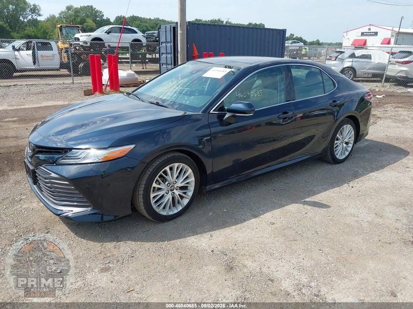 2019 TOYOTA CAMRY XLE — фото 2