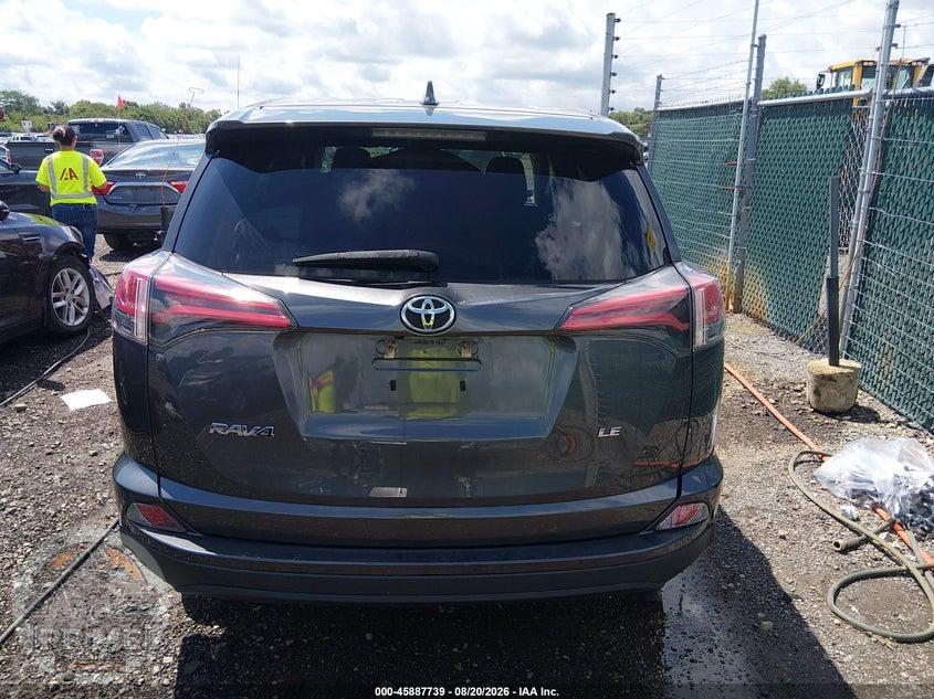 2018 TOYOTA RAV4 LE — фото 17