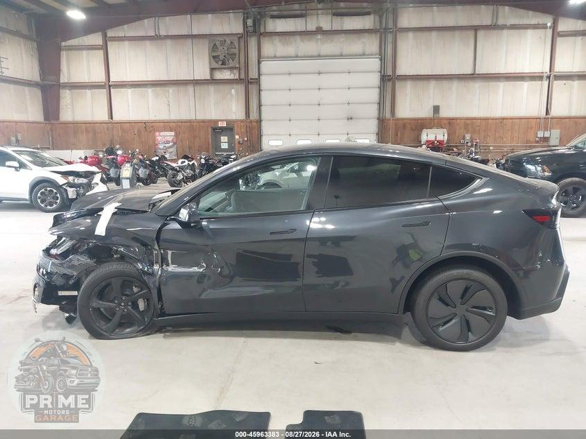 2026 TESLA MODEL Y — фото 14