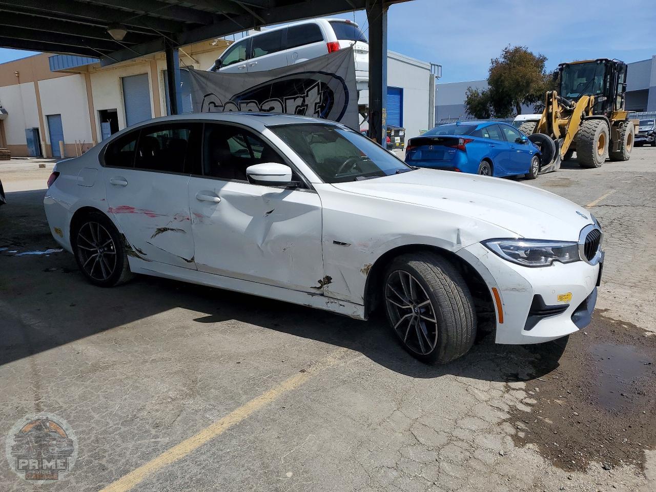 2022 BMW 3 SERIES — фото 4