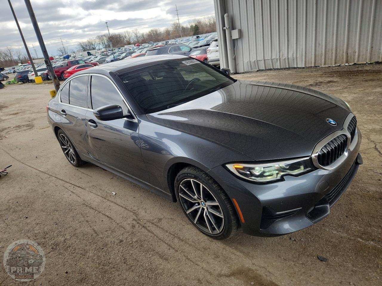 2021 BMW 3 SERIES — фото 4