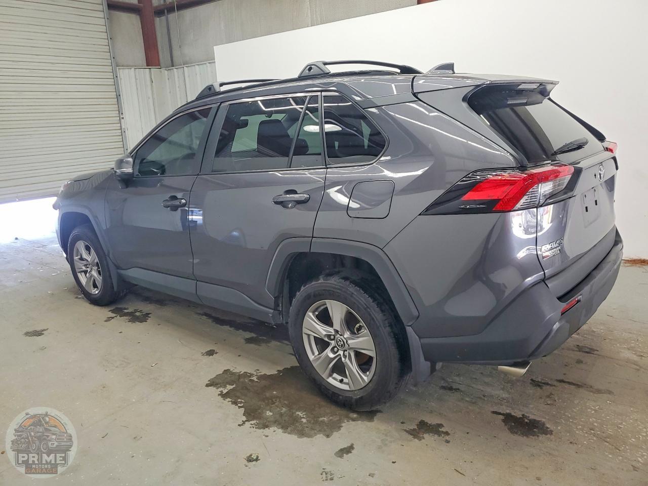 2025 TOYOTA RAV4 — фото 3