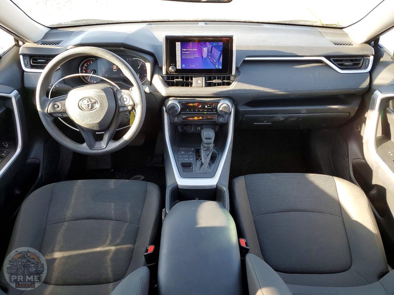 2025 TOYOTA RAV4 — фото 15