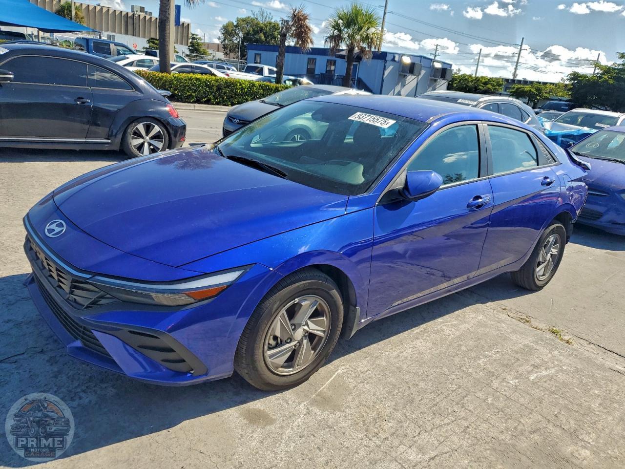 2025 HYUNDAI ELANTRA — фото 1