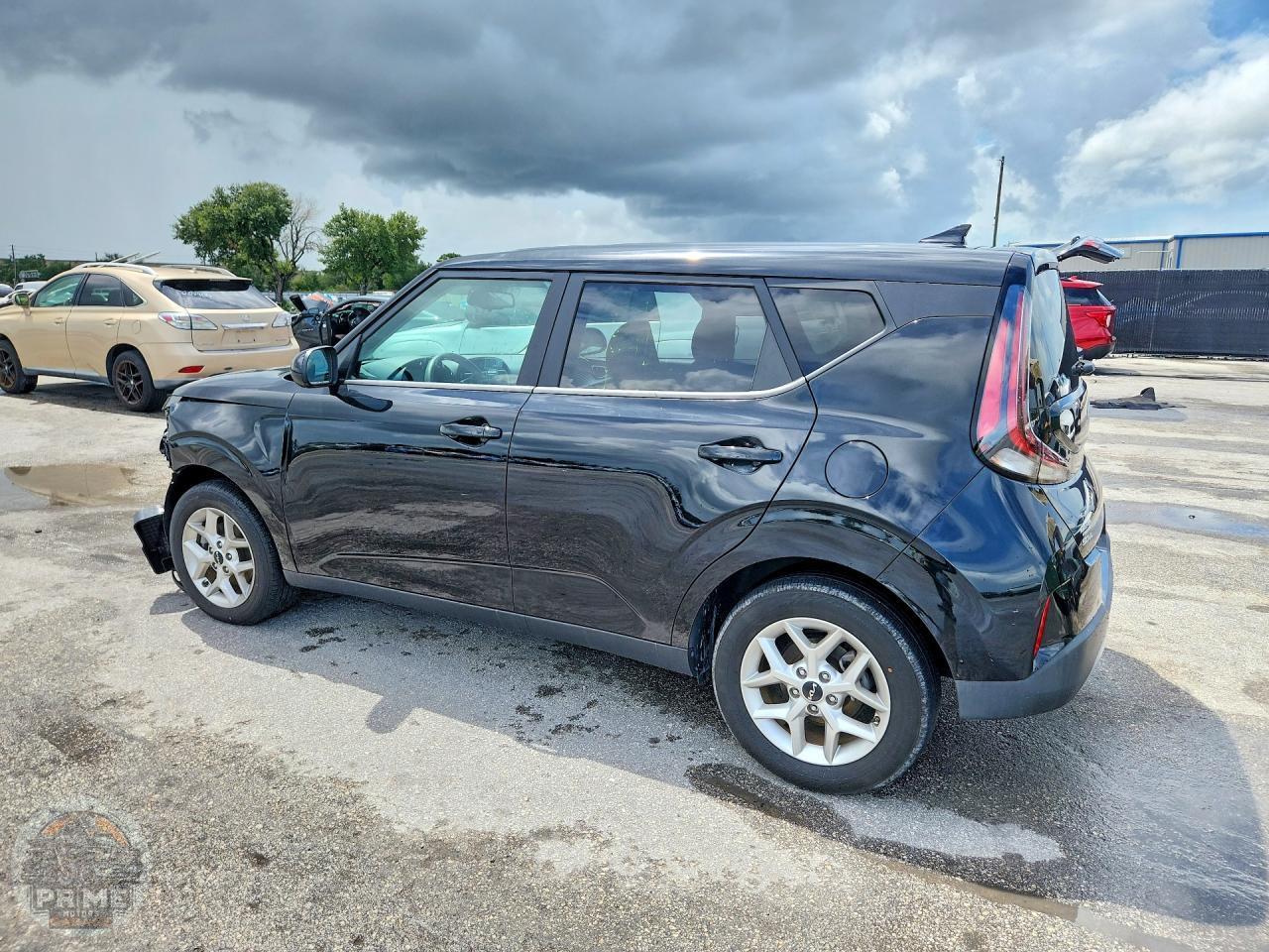 2023 KIA SOUL — фото 2